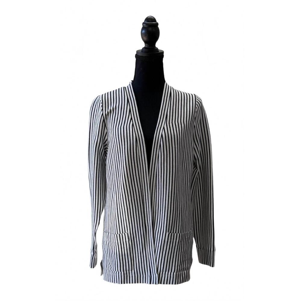 NEW TULIP CLOTHING women's simple cardigan in black